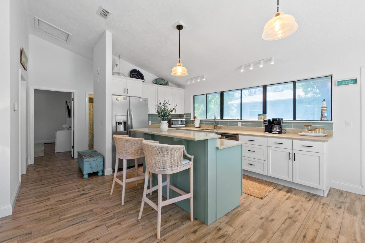 Sandpiper Cottage- Walk To And Pier Saint Augustine