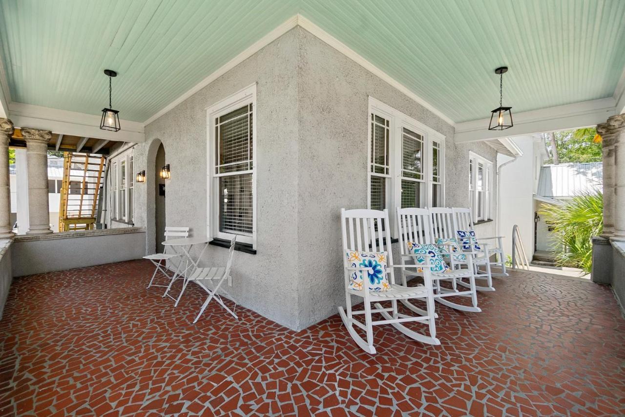 Apartment Old Mission Manor - Chic 2br 1ba - Sleeps 6 - Pool Table - 15 Min Walk To Downtown