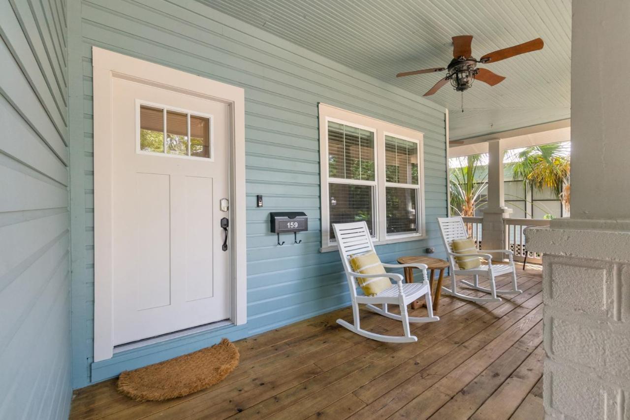 Oneida Charmed - Historic W Modern Flair *