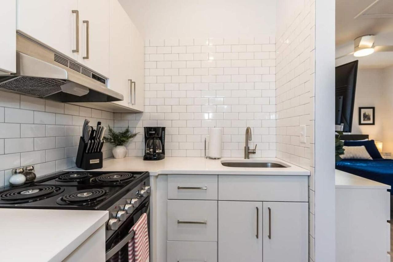 Apartment The At Old Mission Walking Distance To Downtown And Onsite Parking