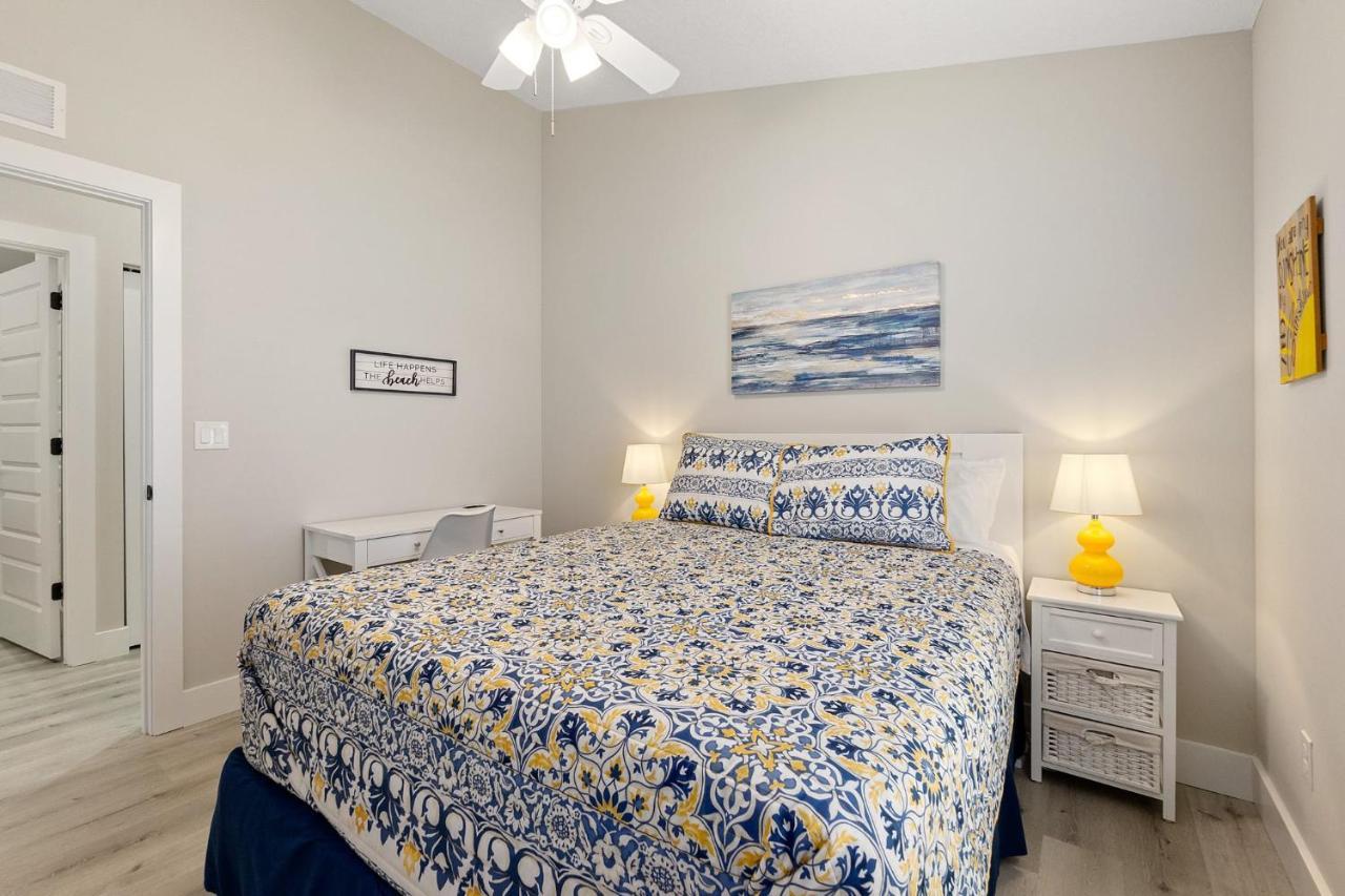 Holiday home Sunray - Minutes To Downtown & Beaches