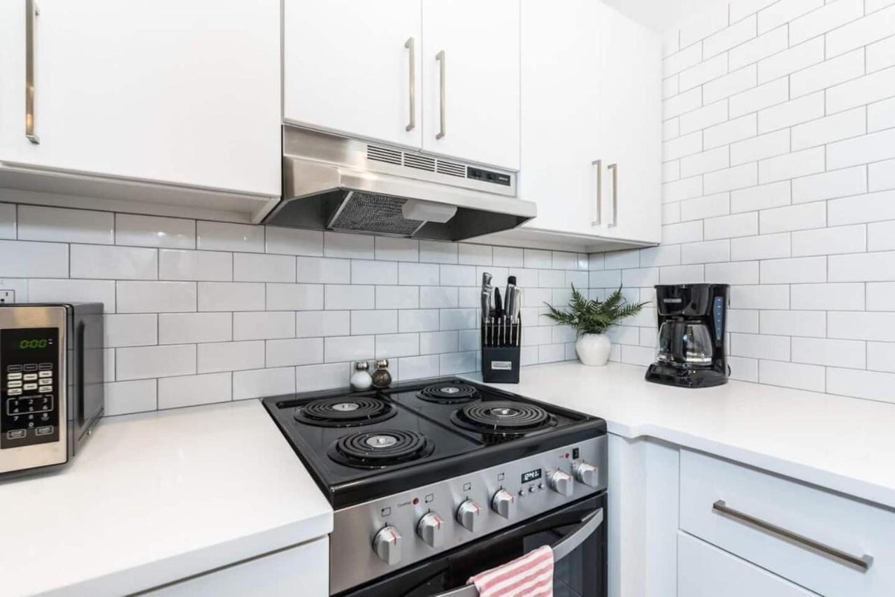 The At Old Mission Walking Distance To Downtown And Onsite Parking Apartment
