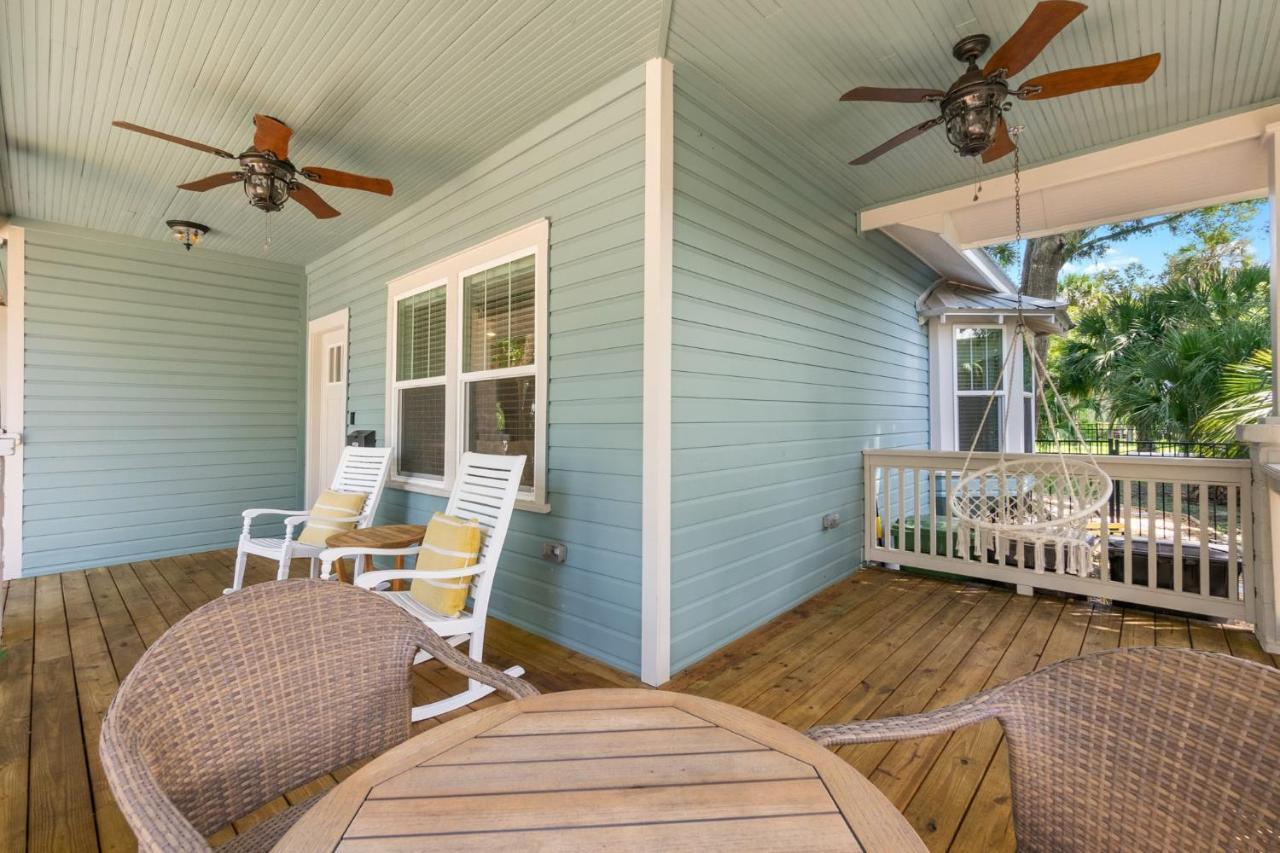 Holiday home Oneida Charmed - Historic W Modern Flair