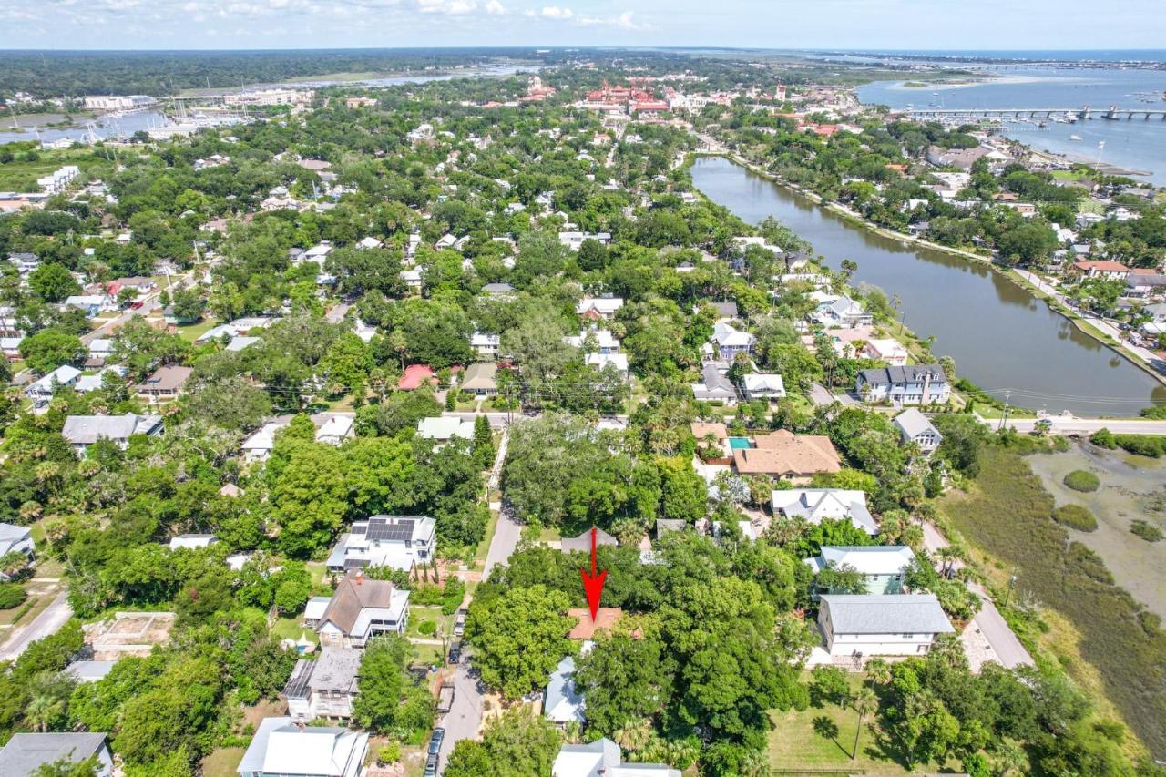 Oneida Charmed - Historic W Modern Flair