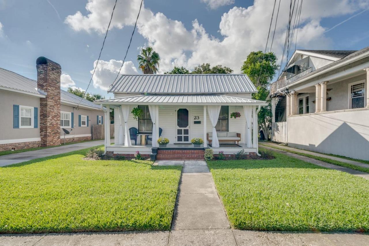 Updated Early 1900s 2br Walking Distance To Downtown With Onsite Parking Holiday home St. Augustine
