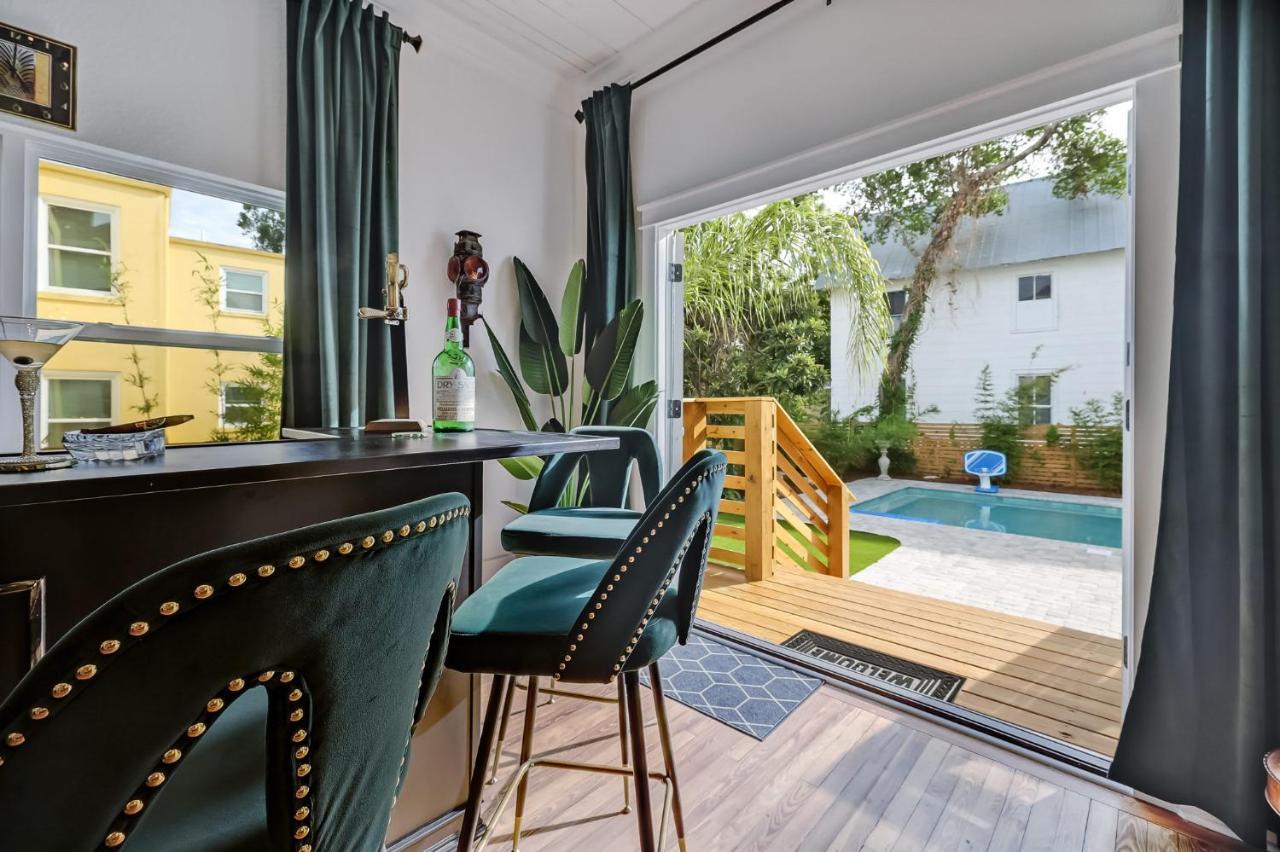 Holiday home The Gatsby Mansion Heated Pool Heart Of Town