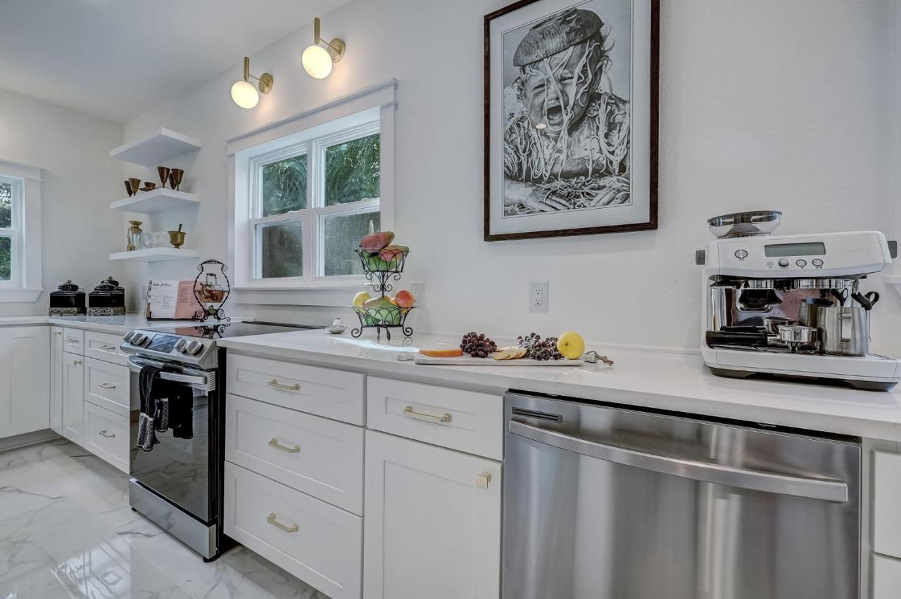 The Gatsby Mansion Heated Pool Heart Of Town Holiday home *