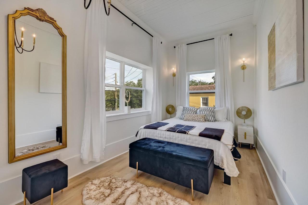 Holiday home The Gatsby Mansion Heated Pool Heart Of Town