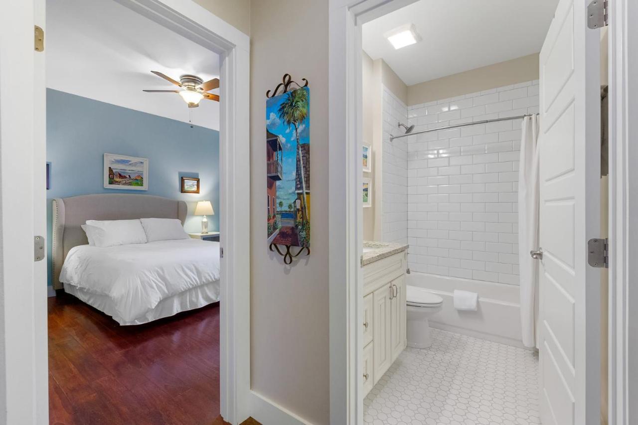 Fullerwood Delight- Mins To And Downtown Holiday home *