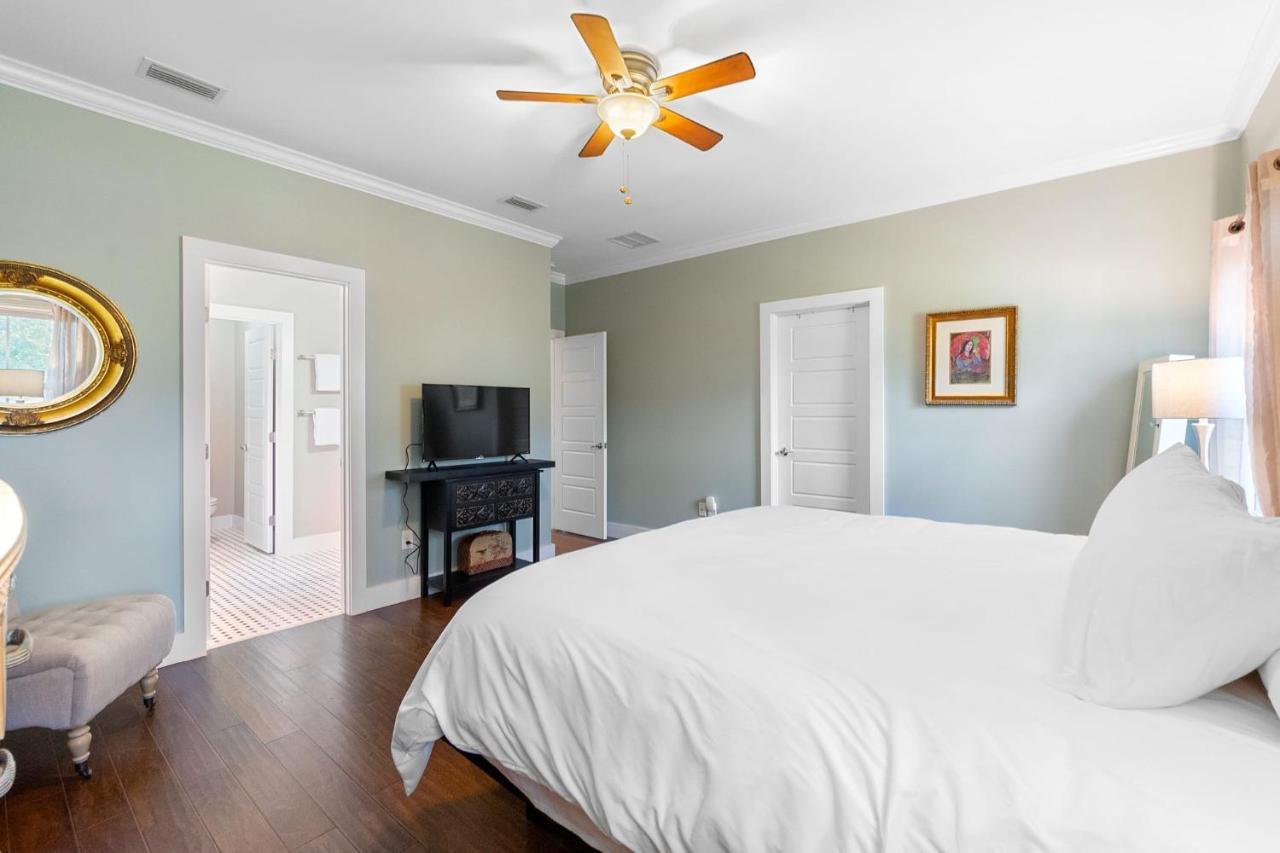 Fullerwood Delight- Mins To And Downtown Holiday home St. Augustine