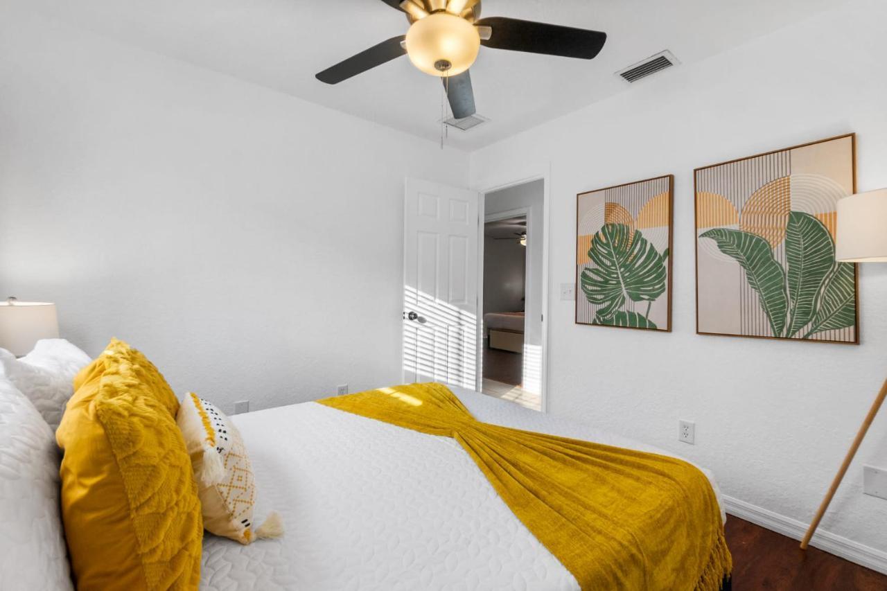 Boho - Chic Pet Friendly Mins To Town Holiday home *