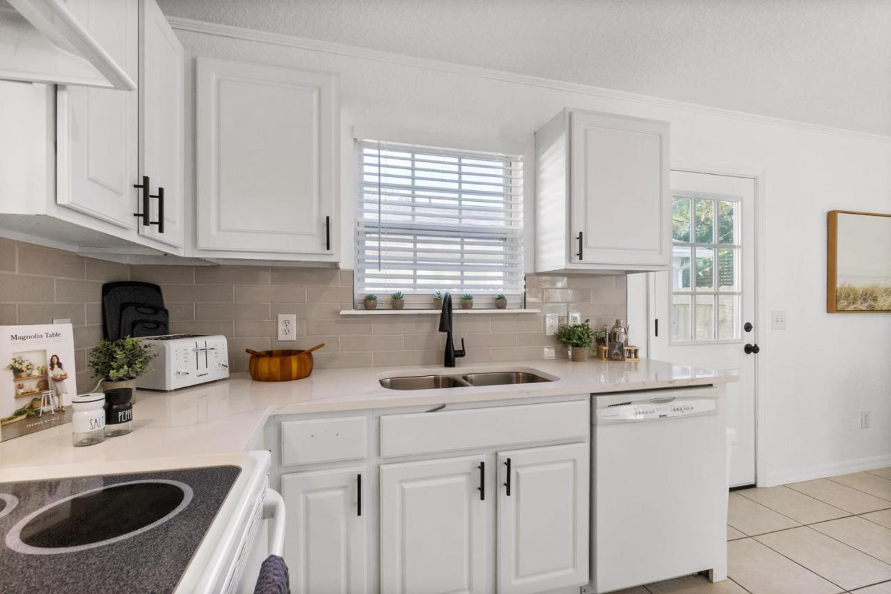 Boho - Chic Pet Friendly Mins To Town Holiday home St. Augustine