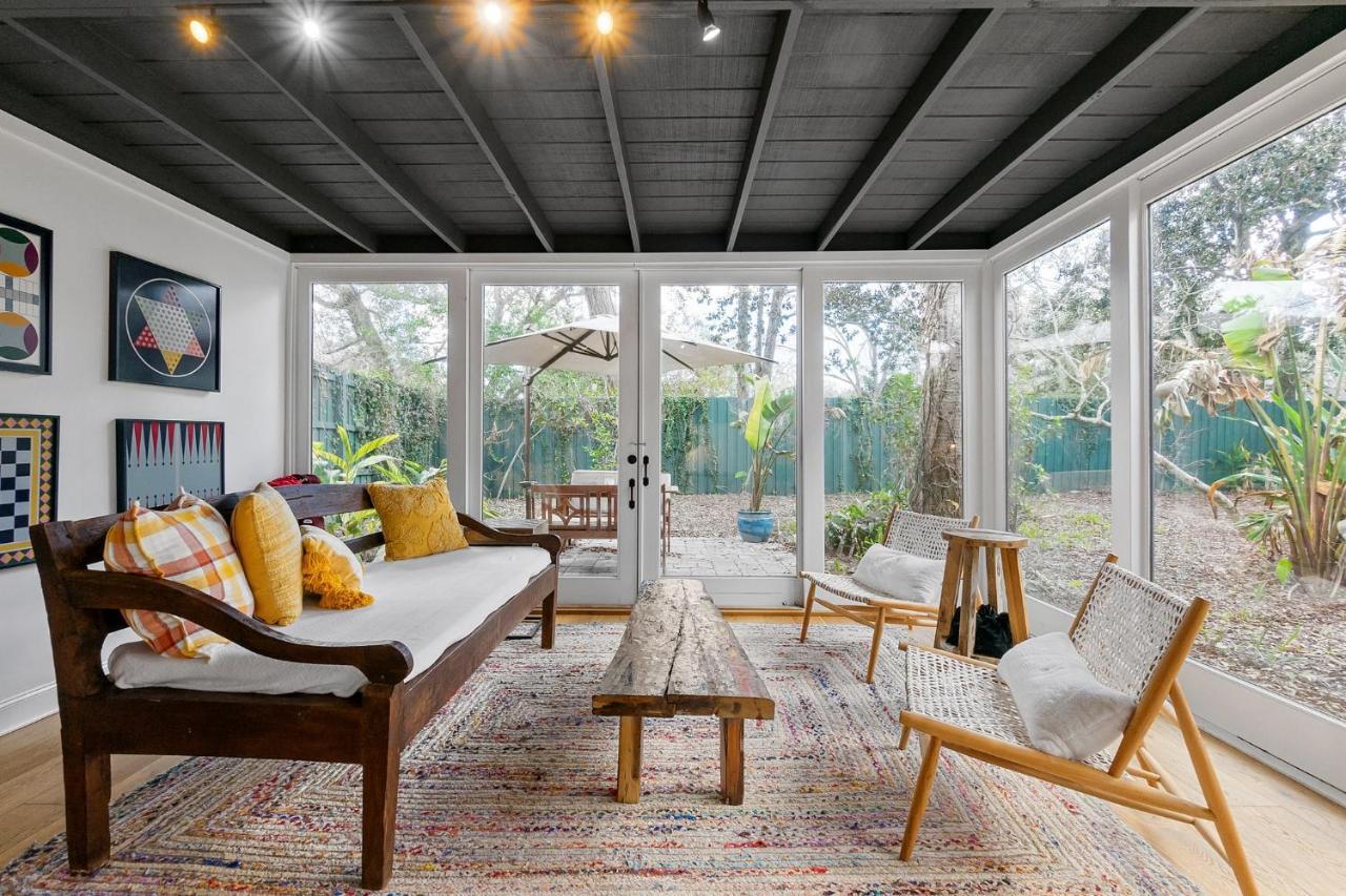 Casa de férias 8 Park- Dog Friendly Outdoor Oasis Mins To *