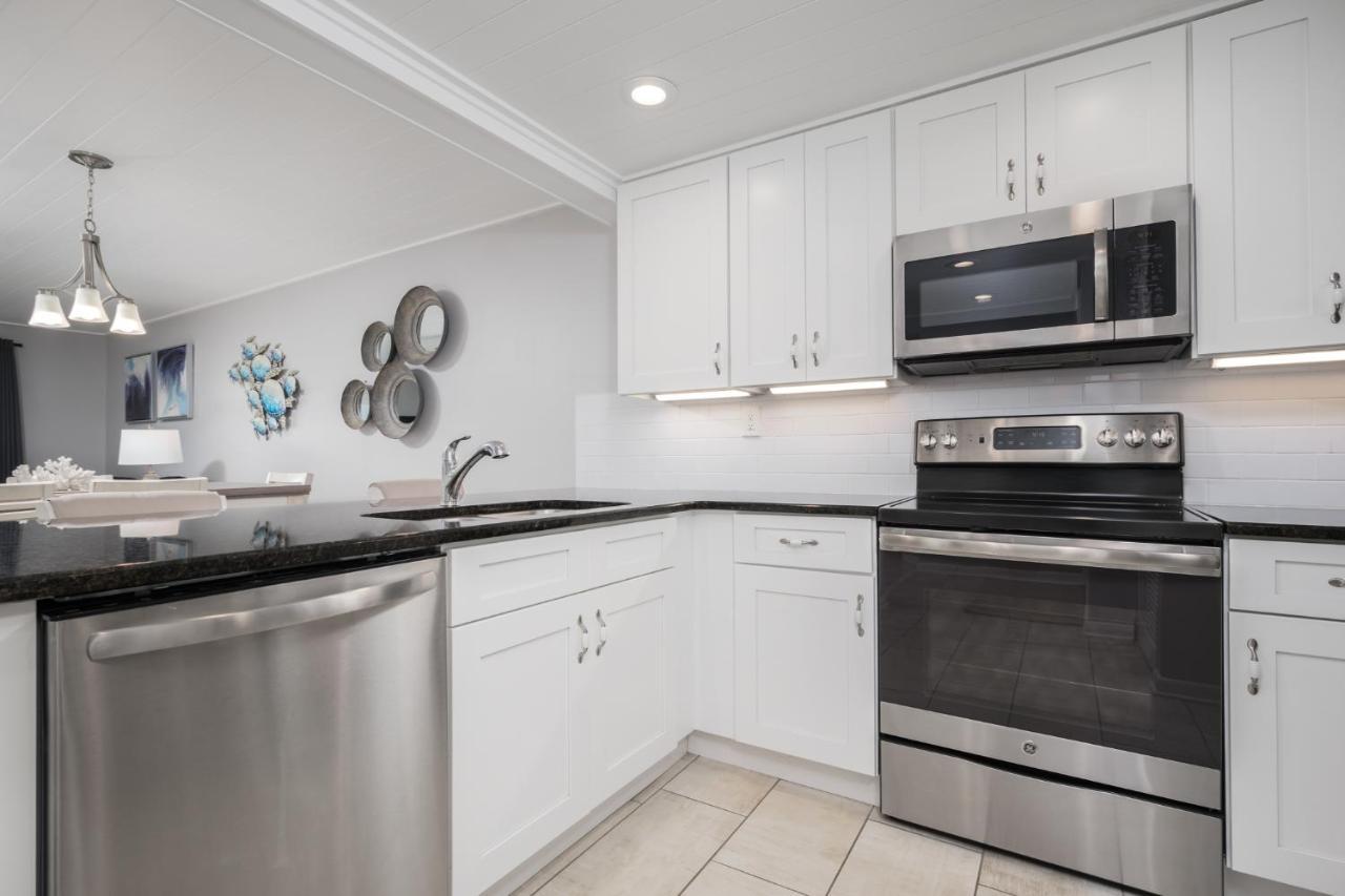 Ocean Village Club P33