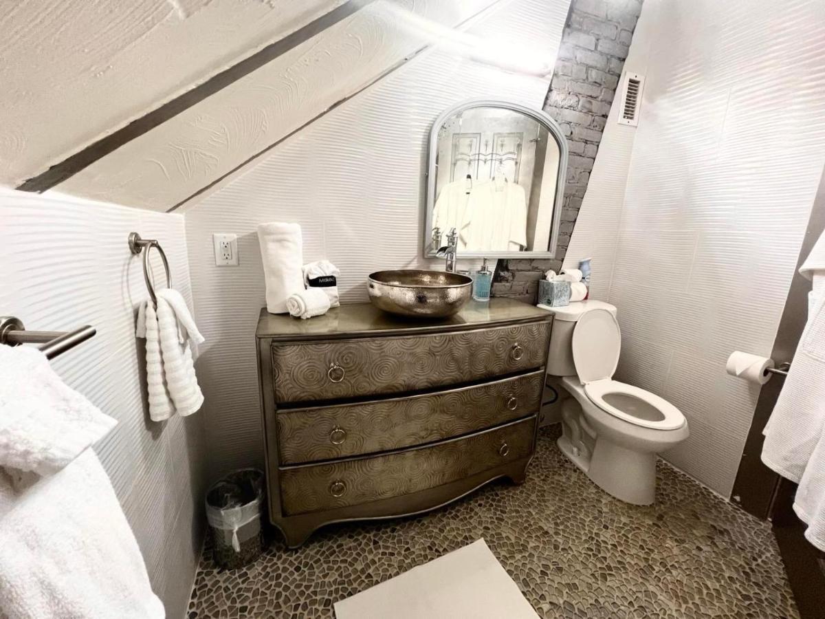Acomodação com café da manhã  1001 Nights Historic Adults Only Saint Augustine
