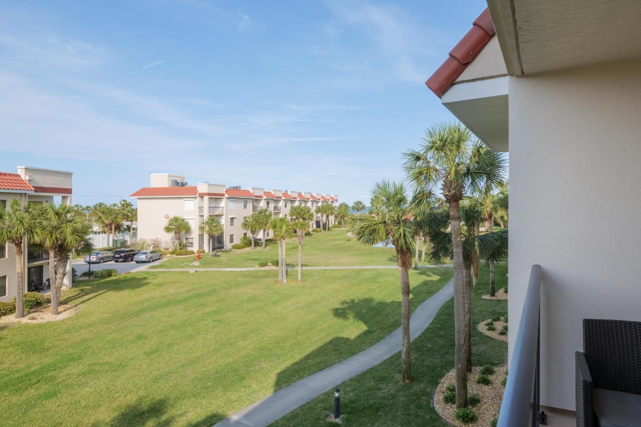 Ocean Village Club P33