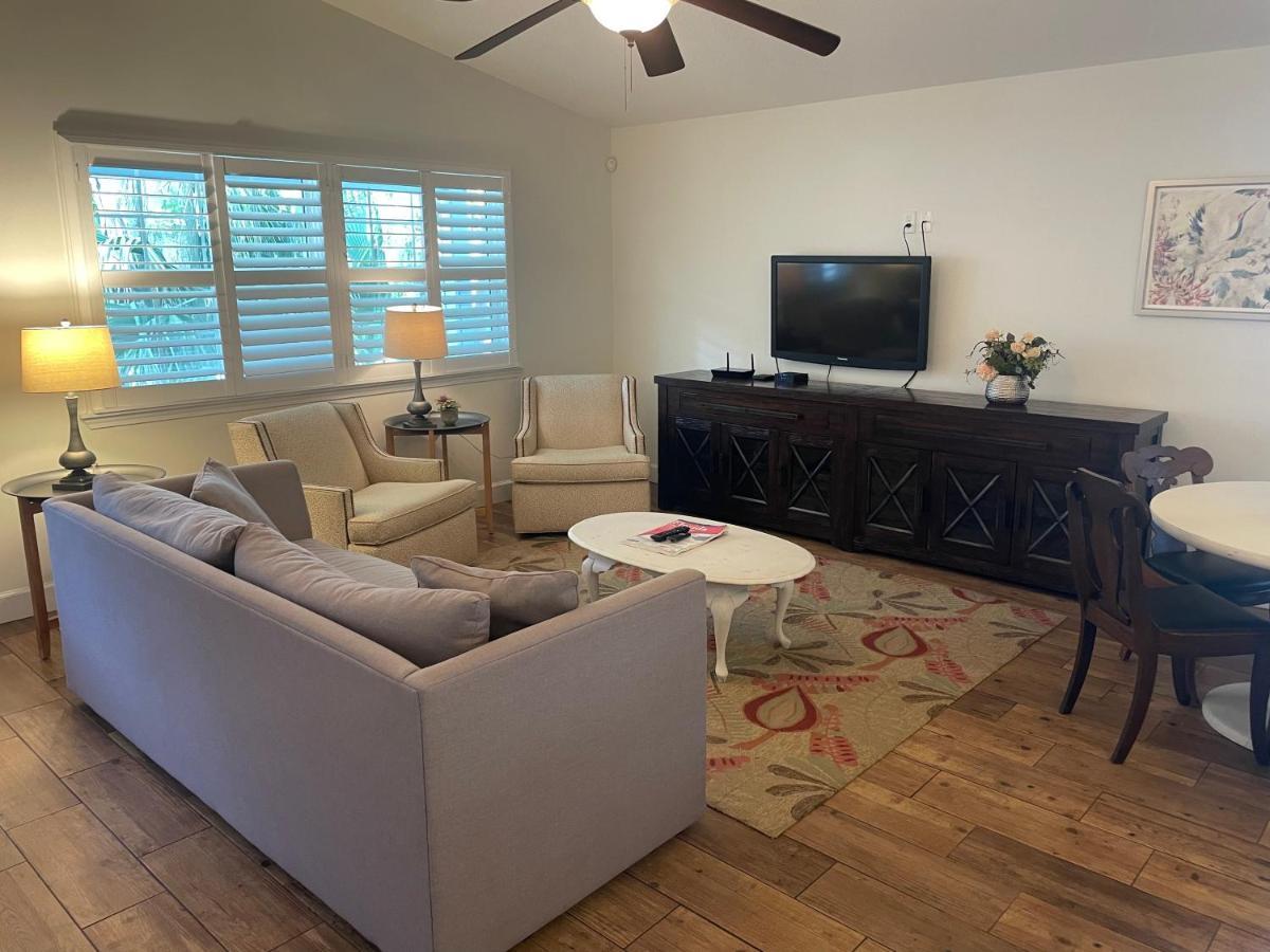 Modern, Upscale, And New Blue In The Heart Of Downtown St Augustine Holiday home St. Augustine