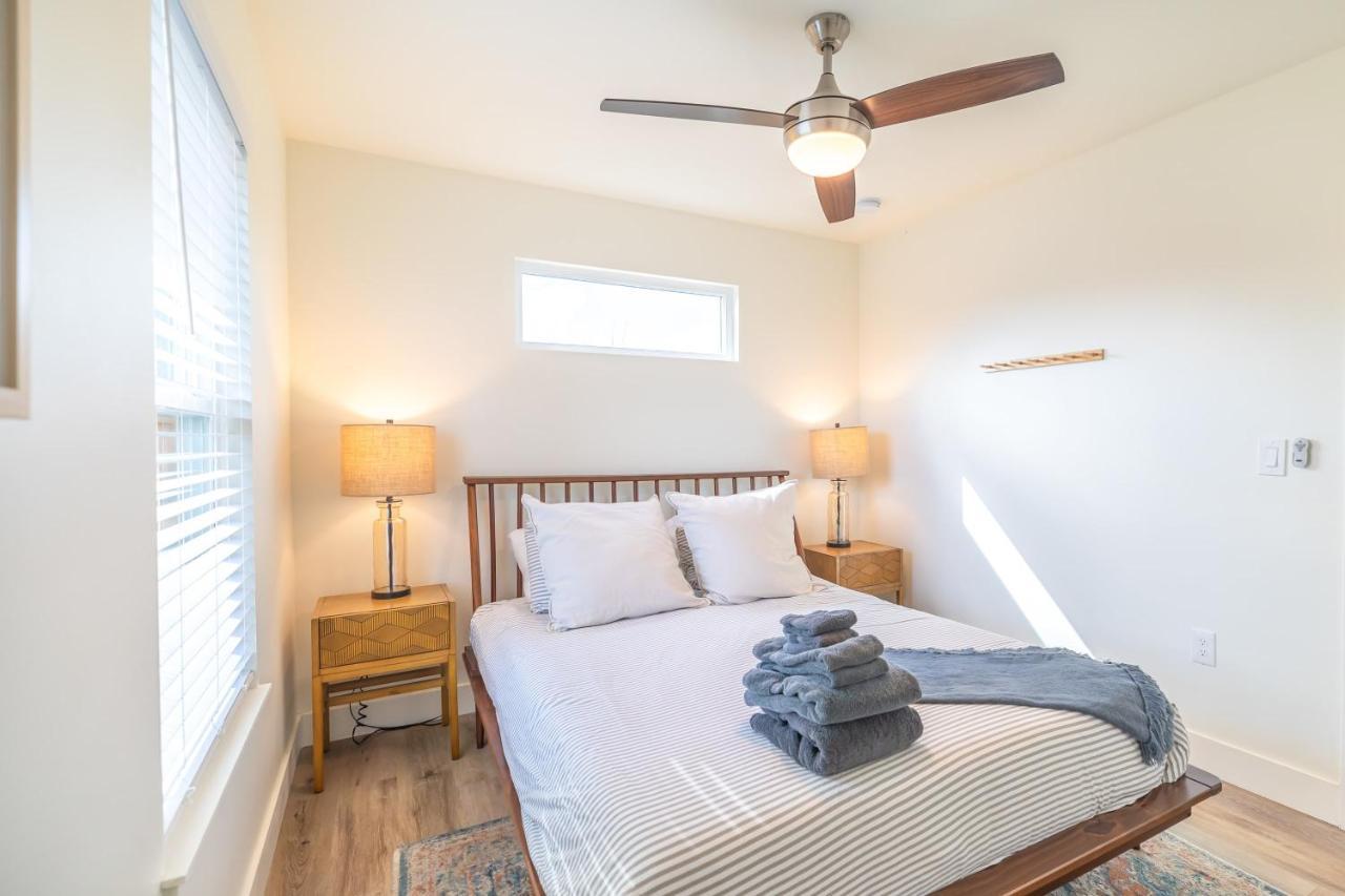 Holiday home Bright New House With In- Law -- 2 Blocks To Beach! St. Augustine