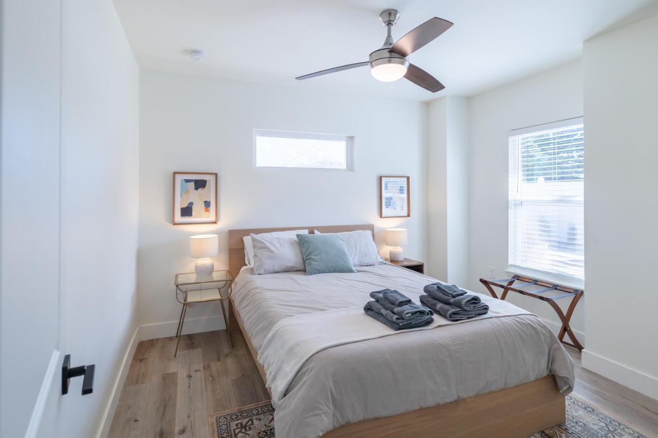 Holiday home Bright New House With In- Law -- 2 Blocks To Beach! St. Augustine