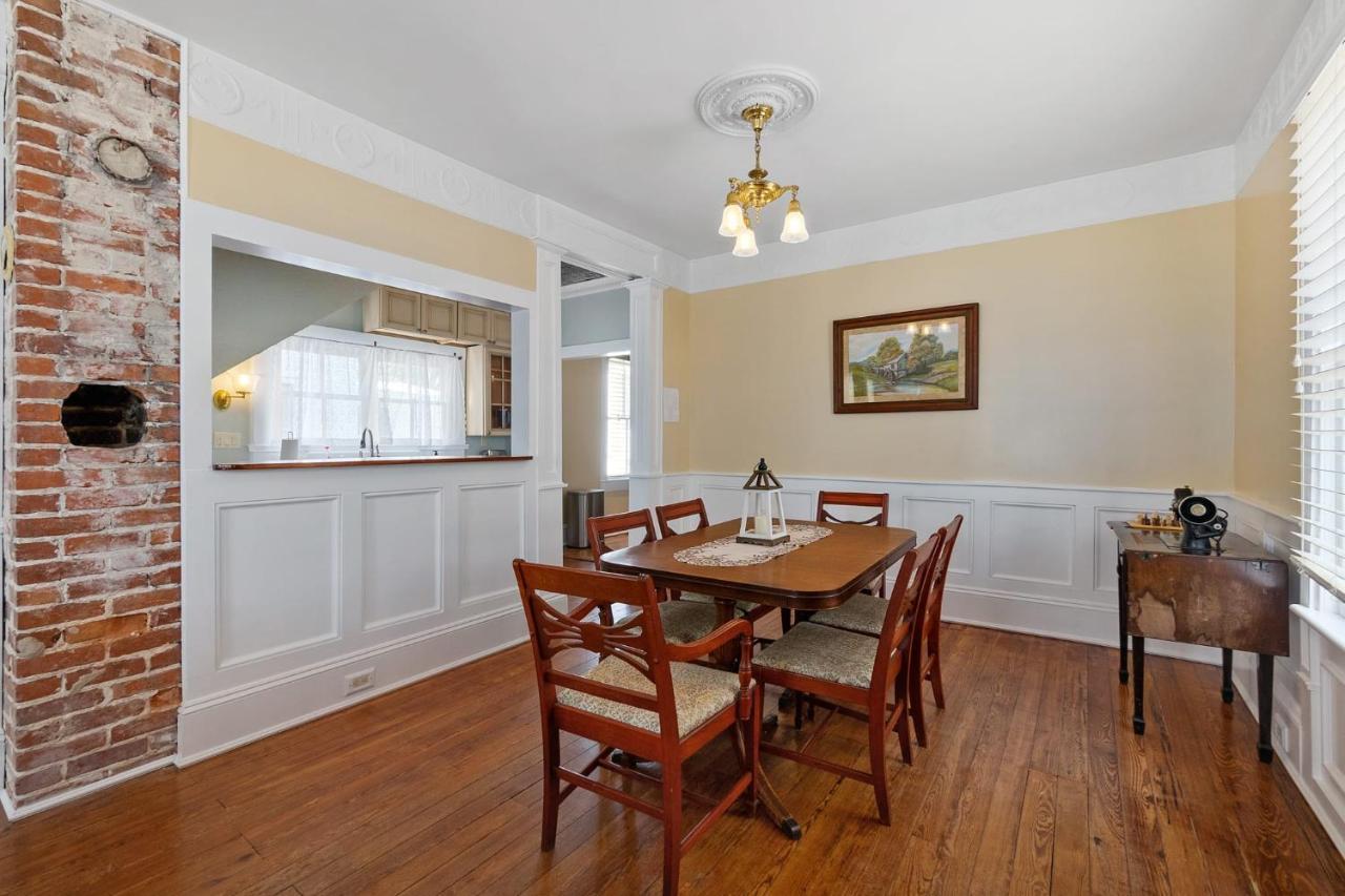 Holiday home The Blue Lion- 2 Blocks To Downtown Historic Charm *