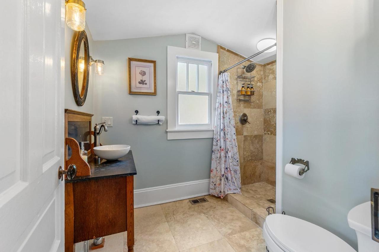 Holiday home The Blue Lion- 2 Blocks To Downtown Historic Charm *