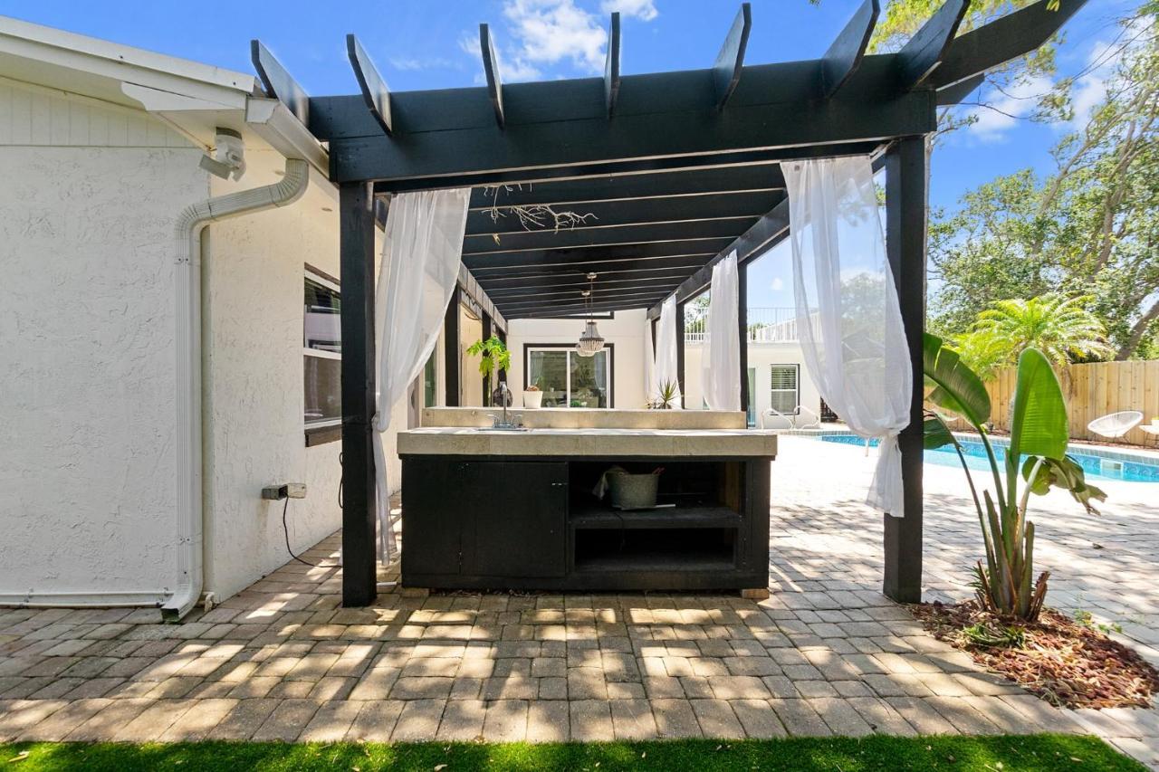 Vilano Paradise- Resort-style Pool Walk To Holiday home *