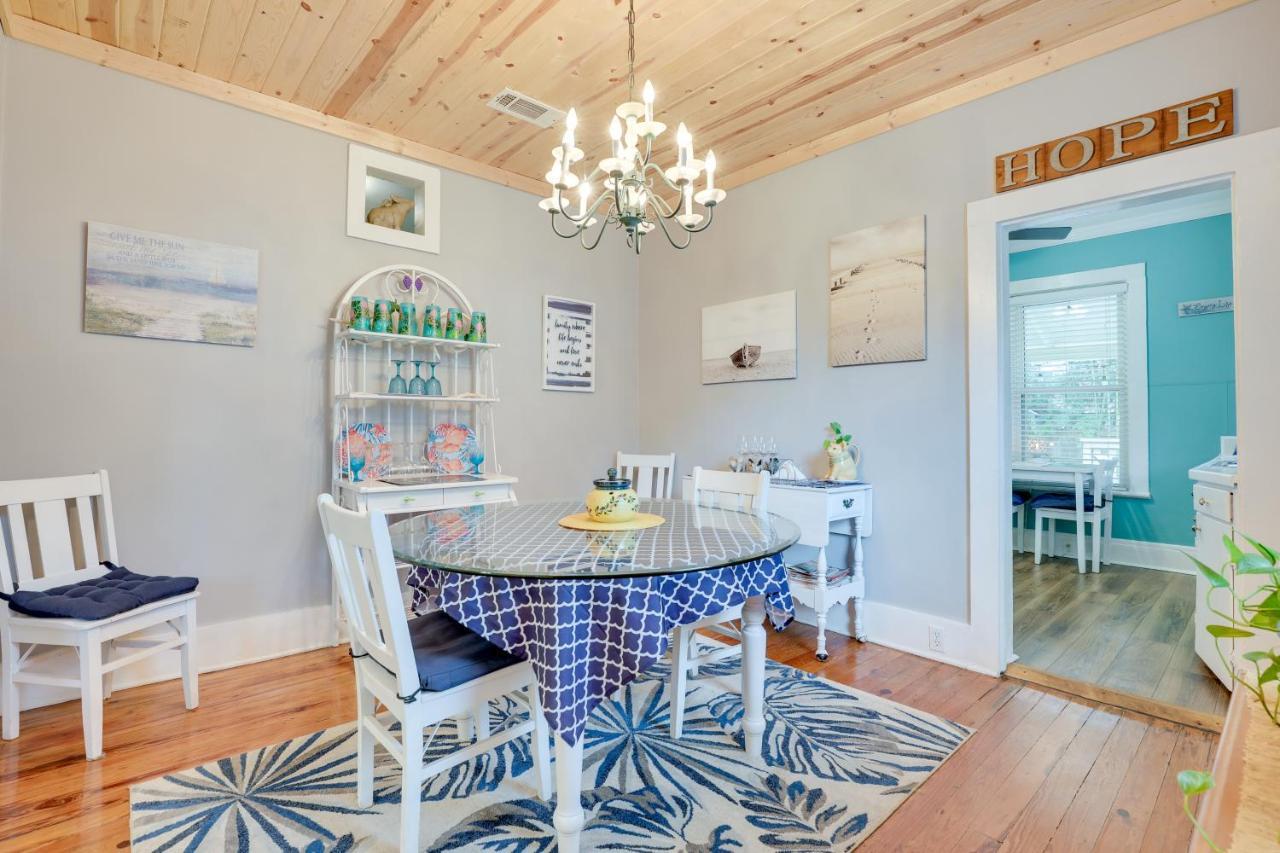 Pet-friendly St Augustine Steps To Downtown! Holiday home