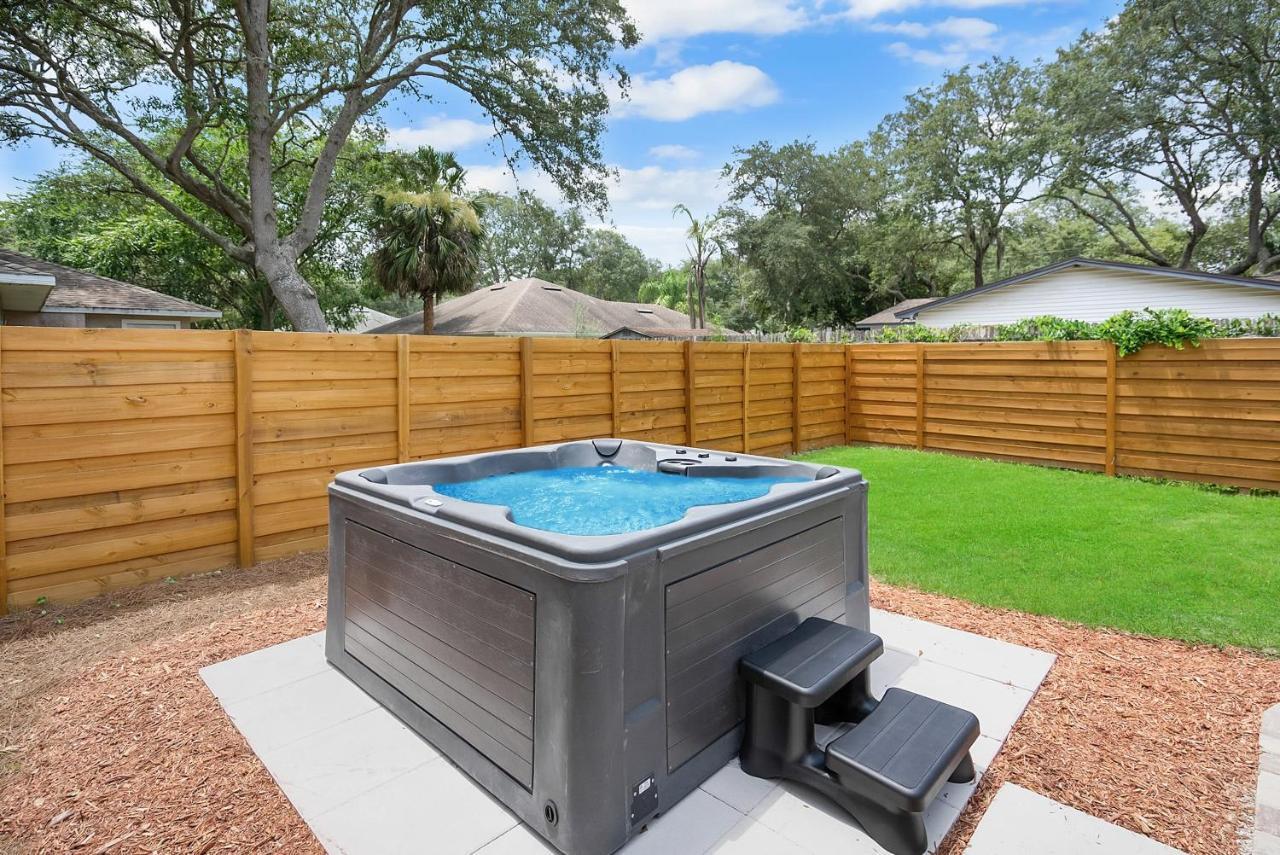Renovated King Bed Game Hot Tub Dogs Ok *