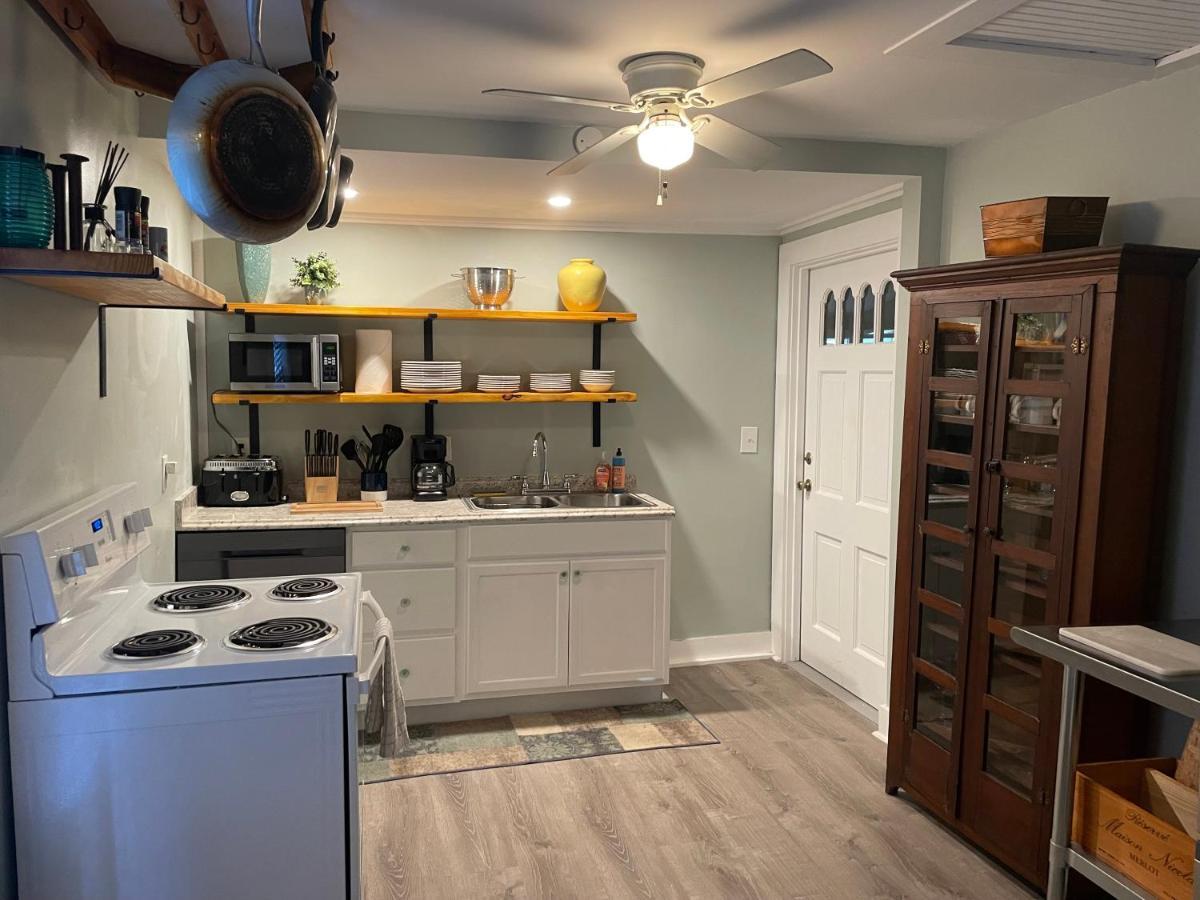 Holiday home 3br/3ba Charming Key West Style In Downtown St. Augustine