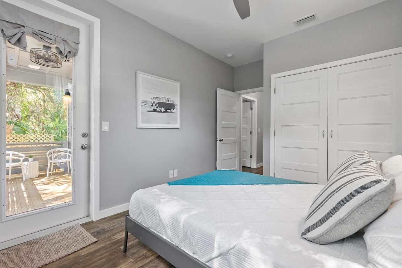 Secret Pool Cabana- Mins To Downtown And Holiday home St. Augustine