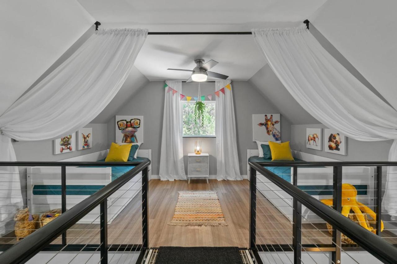 Secret Pool Cabana- Mins To Downtown And