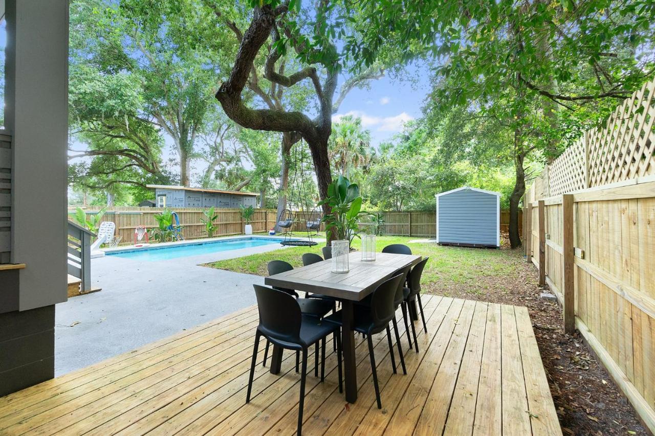 Holiday home Secret Pool Cabana- Mins To Downtown And *