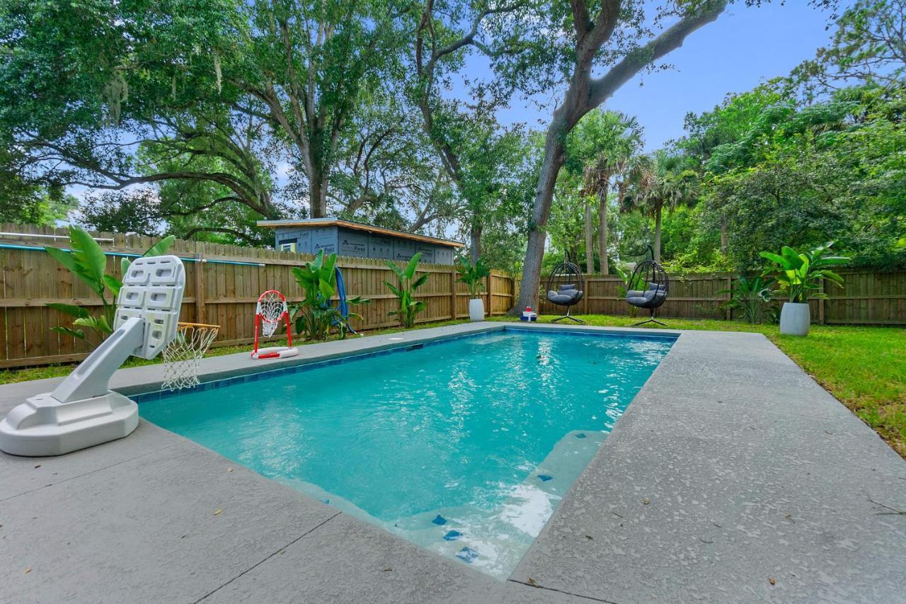 Secret Pool Cabana- Mins To Downtown And