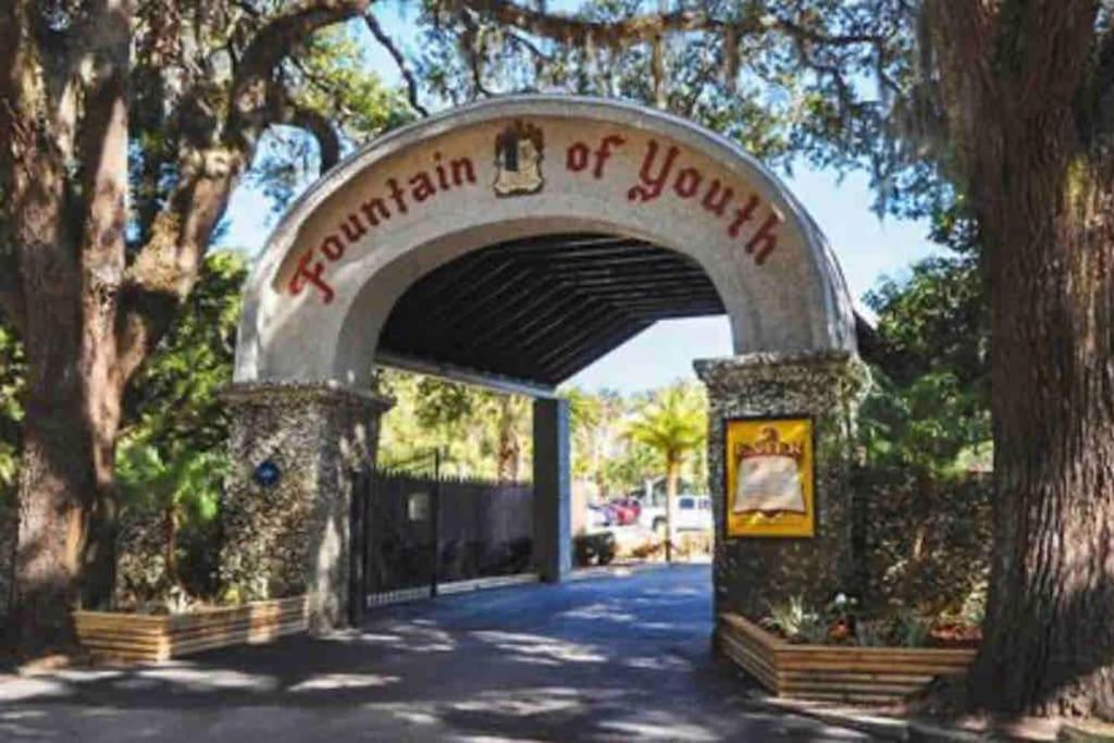San Sebastian's Hideaway: Modern Group Getaway Near And Downtown * St. Augustine