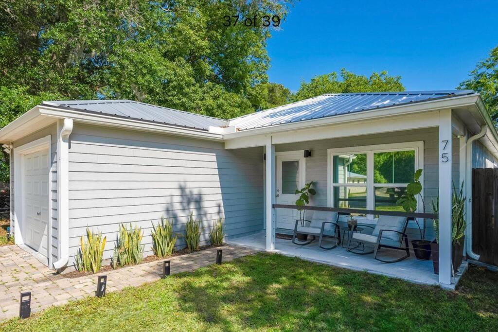 San Sebastian's Hideaway: Modern Group Getaway Near And Downtown Villa St. Augustine