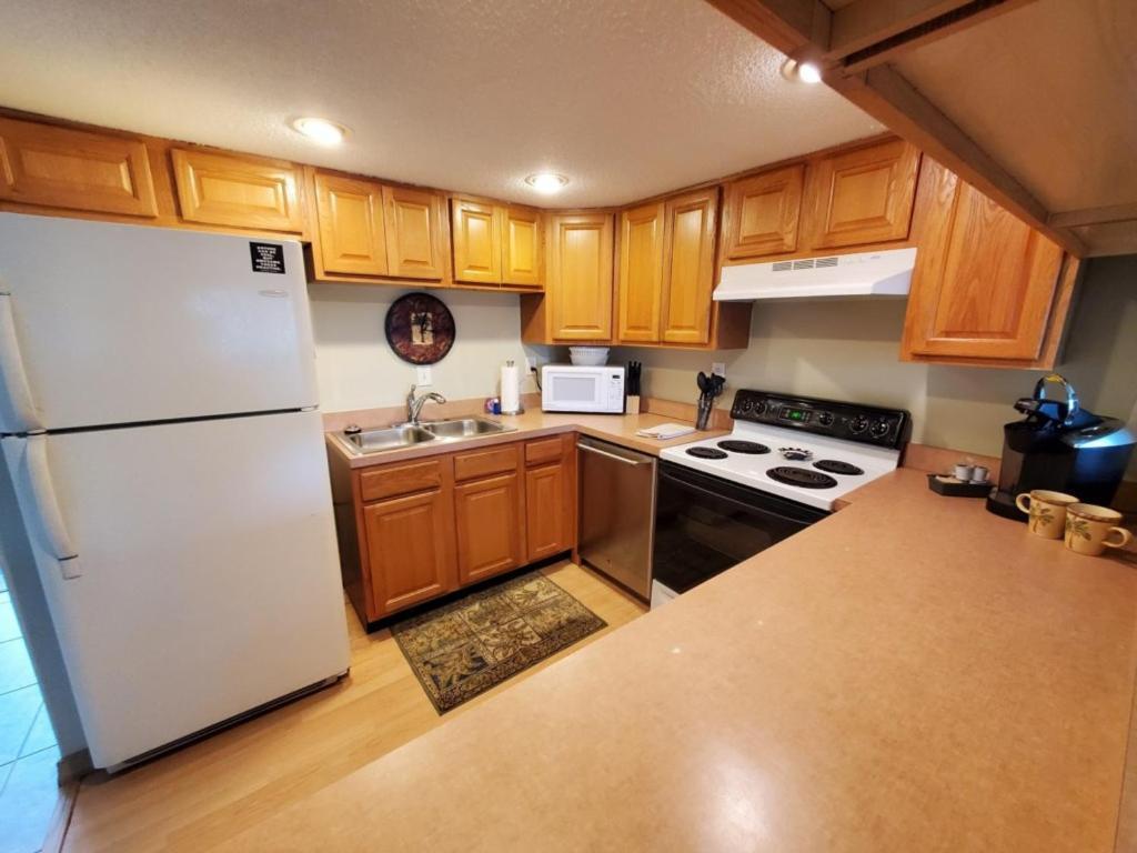 Pelican Inlet A206 Holiday home *