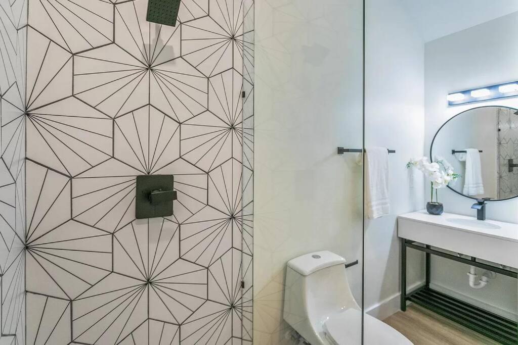 Relaxing Retreat And Modern Charm In Historic * St. Augustine
