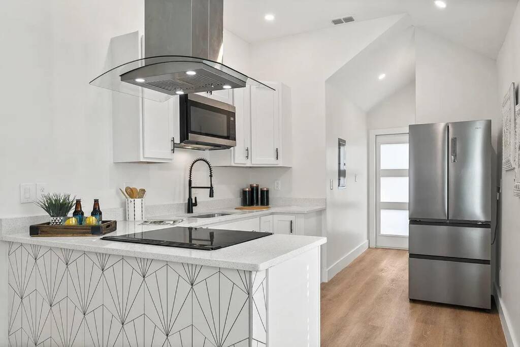 Relaxing Retreat And Modern Charm In Historic * St. Augustine