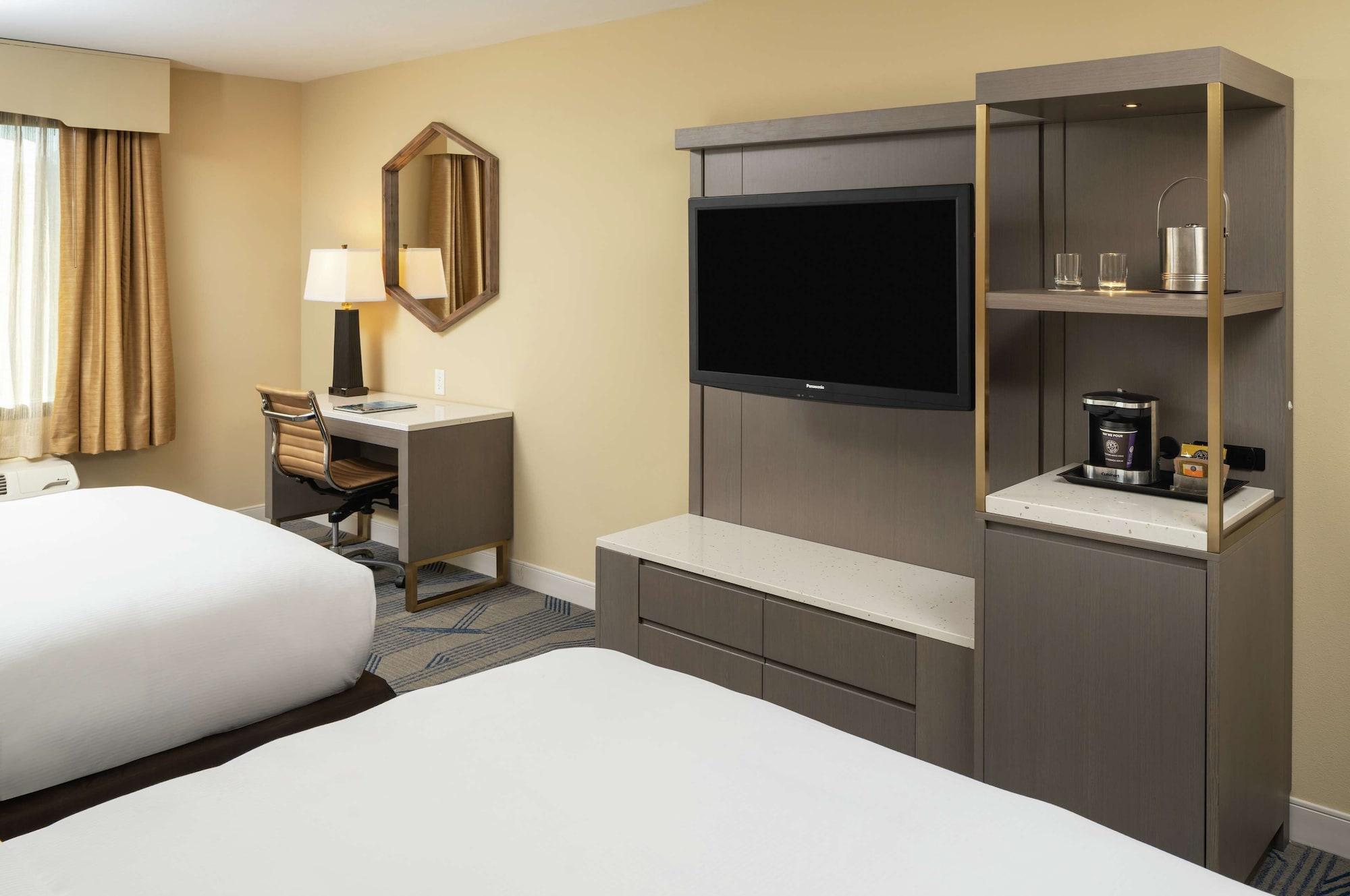 Hotel Doubletree By Hilton Historic District 4*