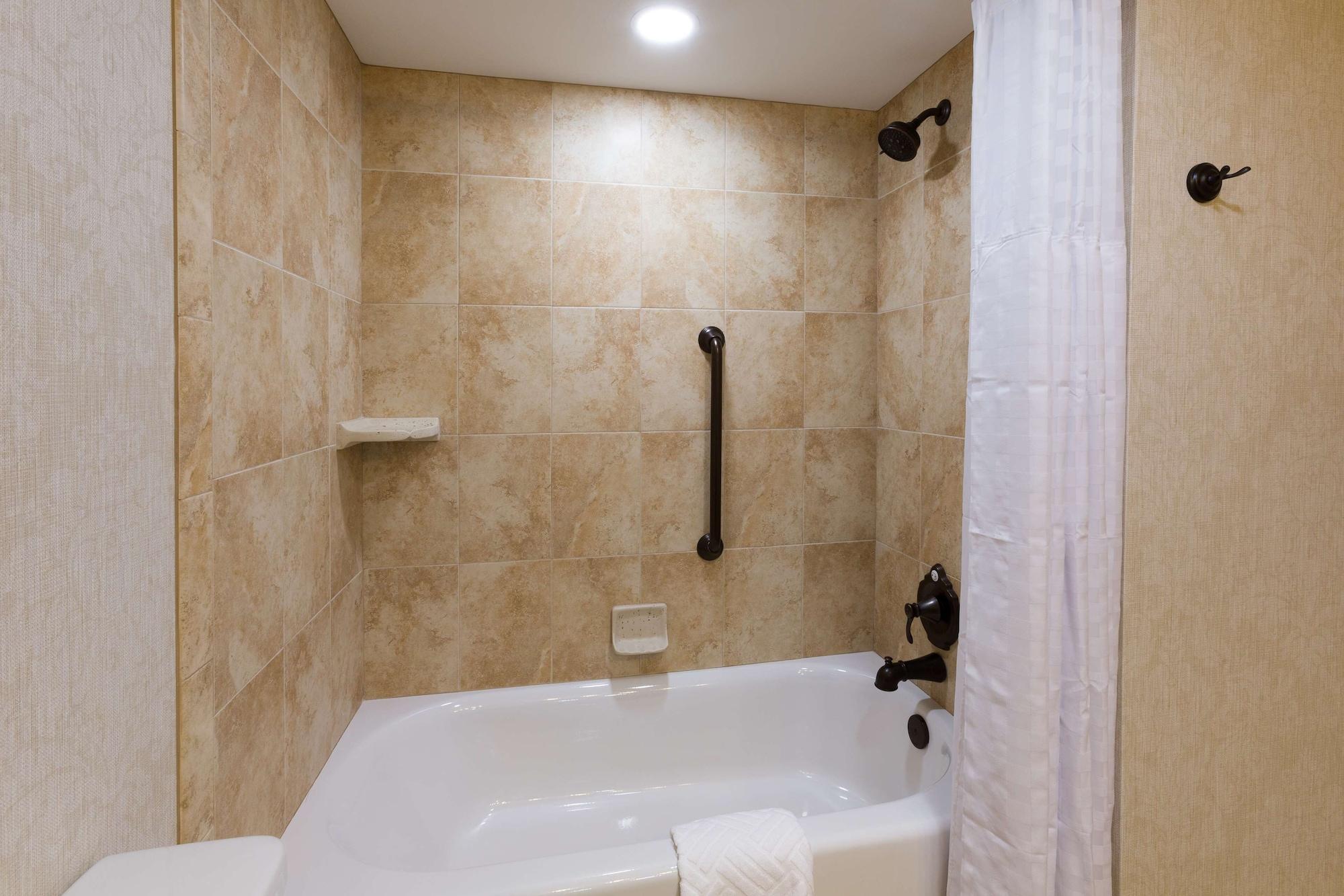 Doubletree By Hilton Historic District 4*