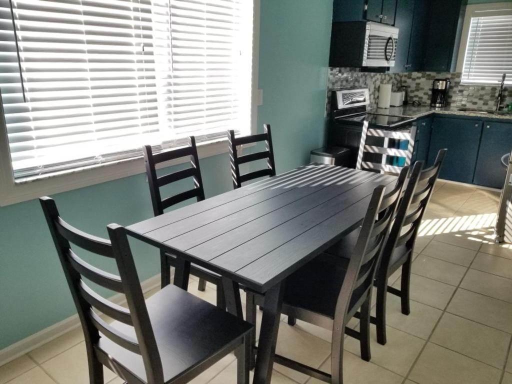 Holiday home 206 On 10th St - *