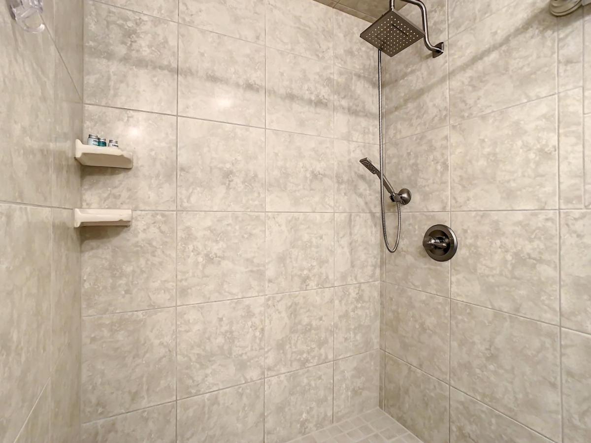 Holiday home Take A Stroll By The Park - Pet And Family Friendly *