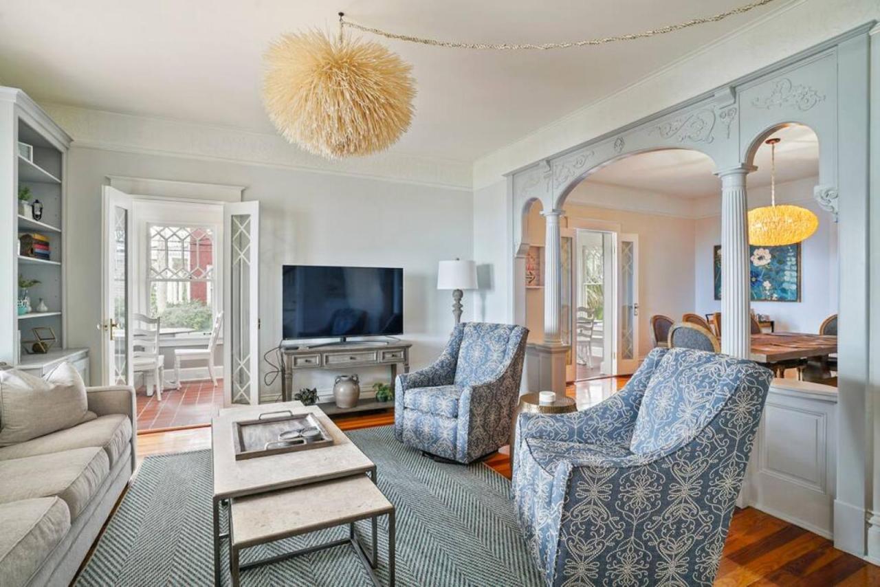 Bella Vista Waterfront Holiday home *