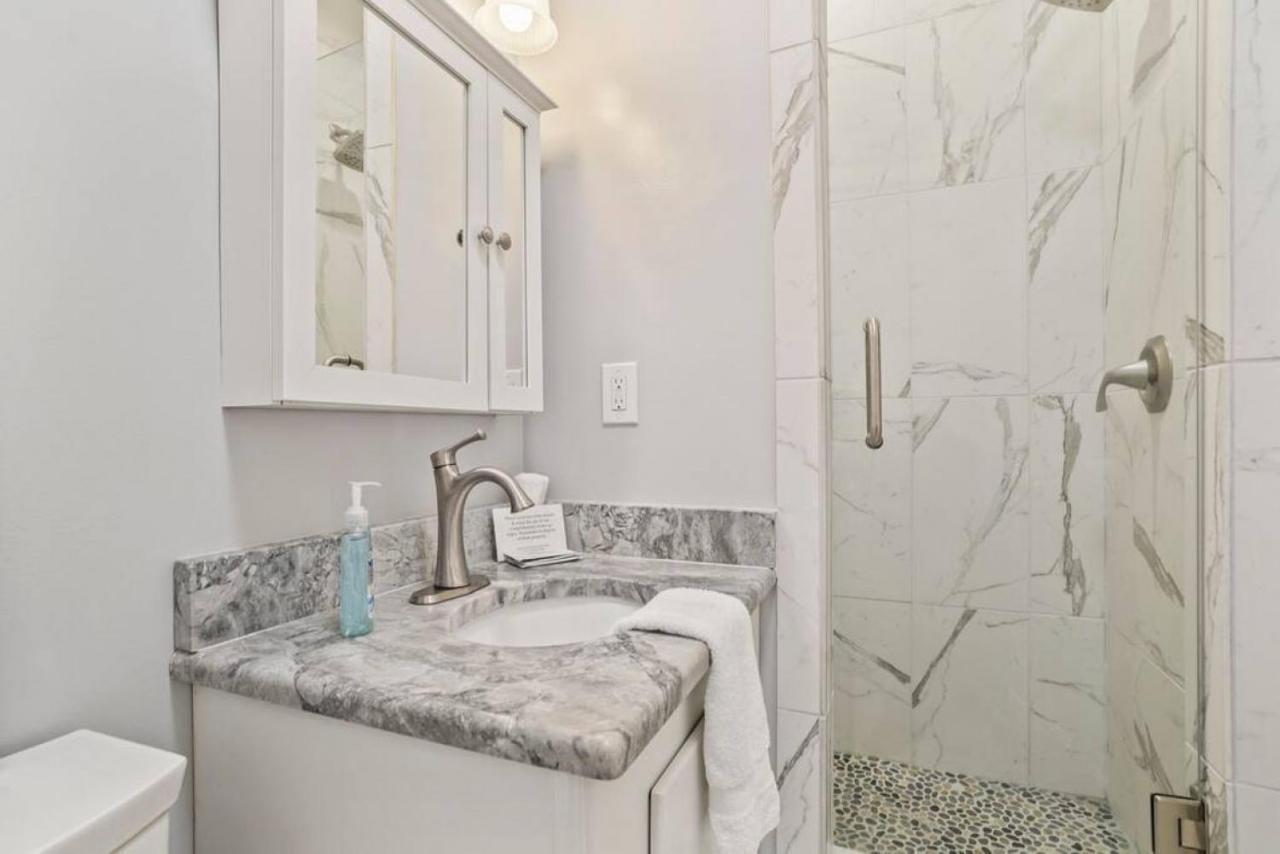 Bella Vista Waterfront Holiday home *
