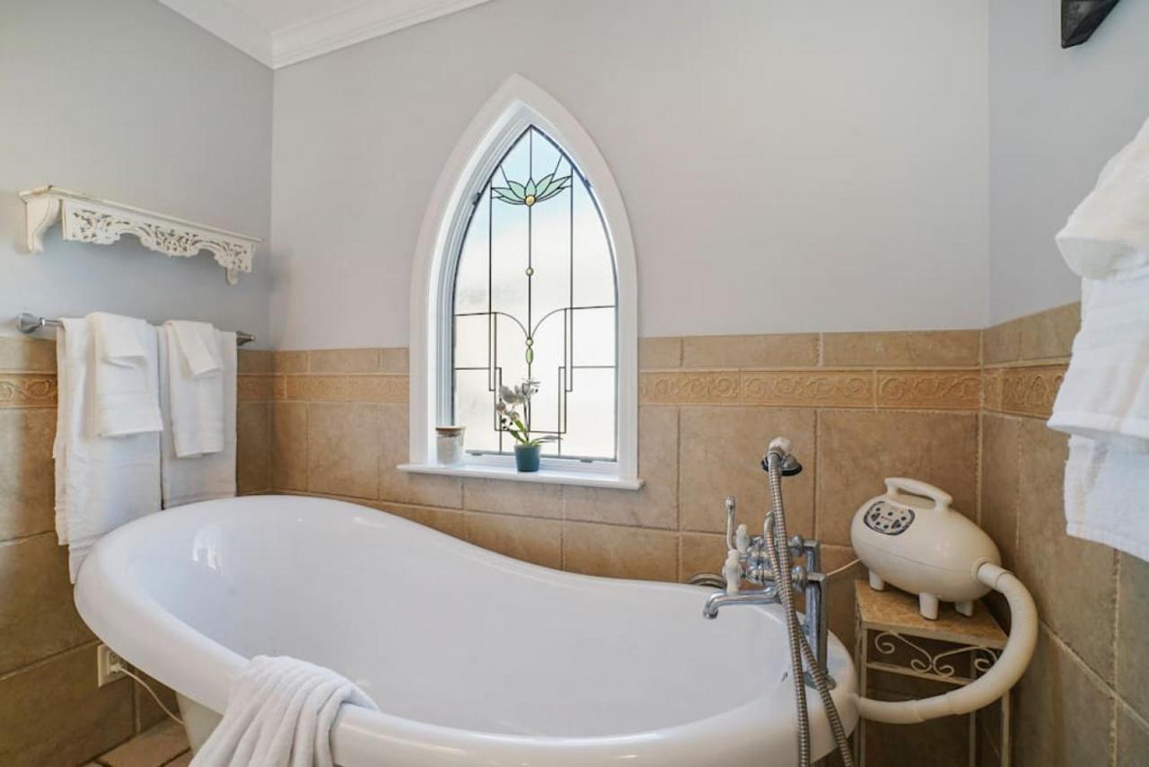 Sea Glass - An Oceanfront Experience Holiday home *