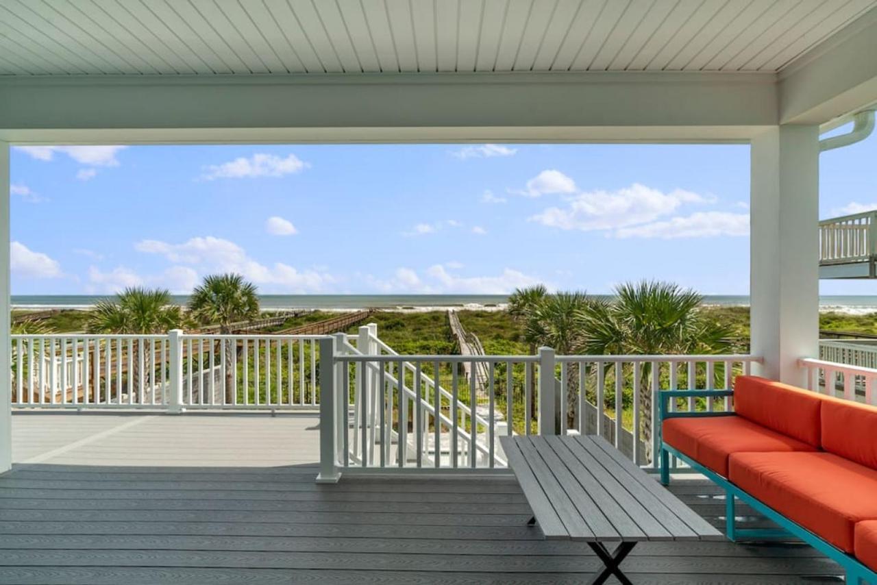 Holiday home Just Beachy Spectacular Oceanfront With Heated Pool