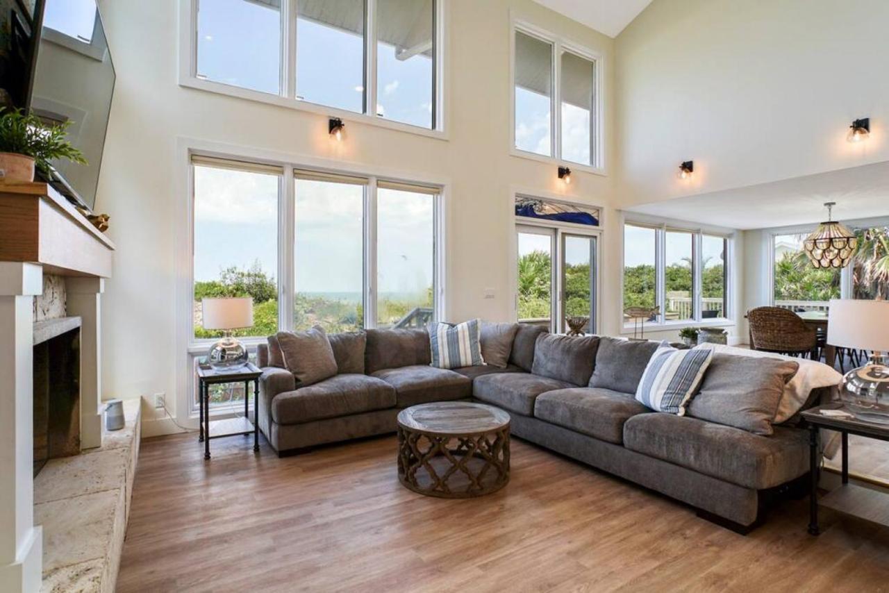 Crescent Lookout Oceanfront With Panoramic Views *