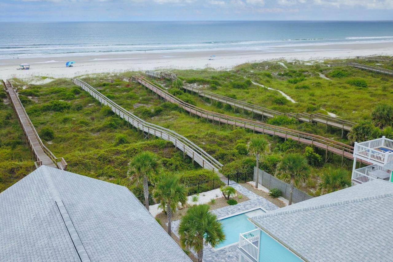 Holiday home Just Beachy Spectacular Oceanfront With Heated Pool *