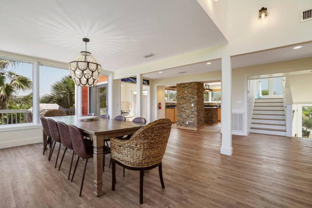 Crescent Lookout Oceanfront With Panoramic Views Holiday home