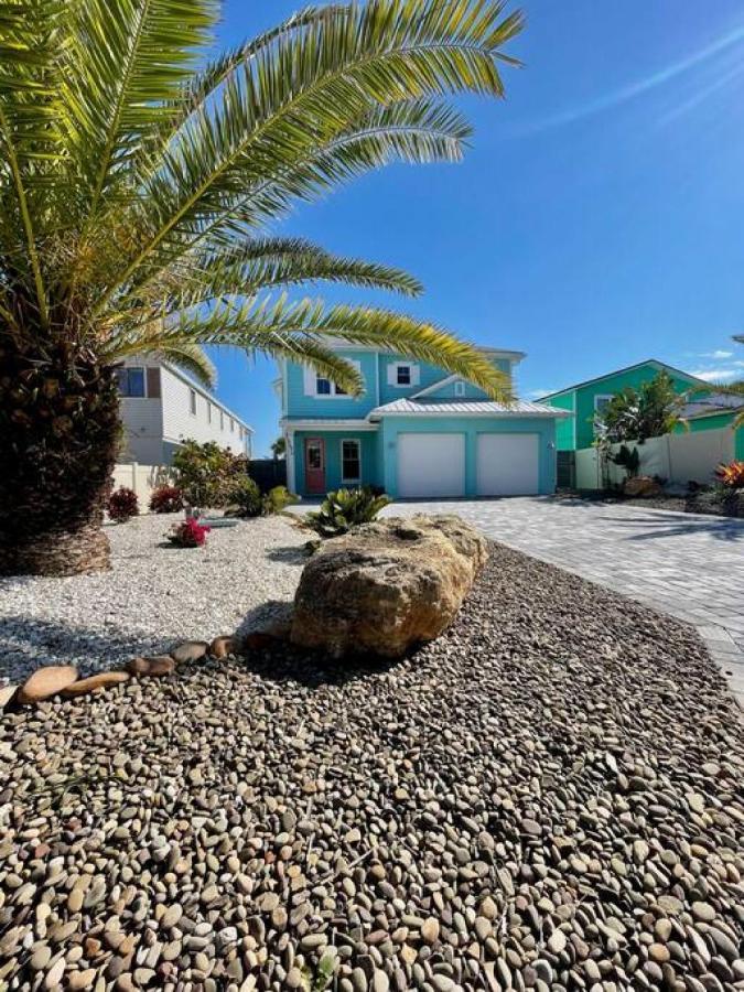 Holiday home Just Beachy Spectacular Oceanfront With Heated Pool *